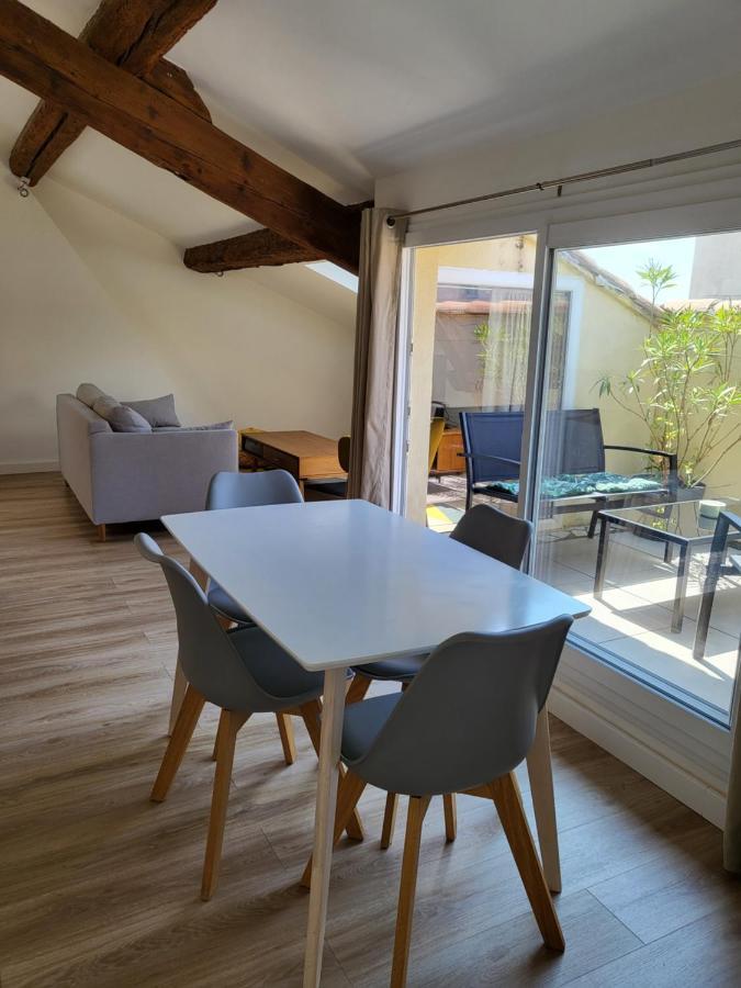 La Dolce Vita Nimoise Terrasse 100 M Des Arenes Nimes Exterior foto